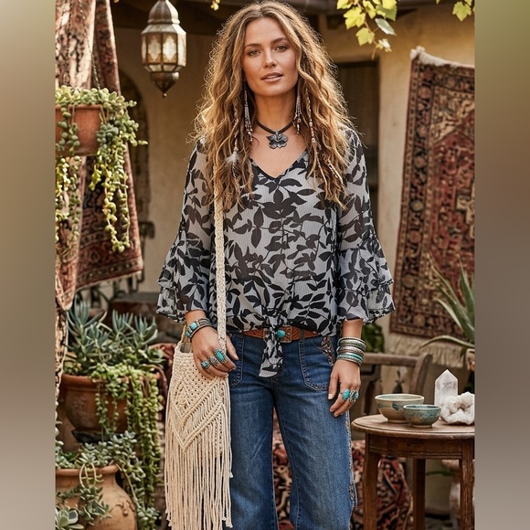 Watermelon Tops - LAST 1 💥 Gorgeous Leaf & Pinstripe Blouse BRAND NEW (2X but Runs Small)